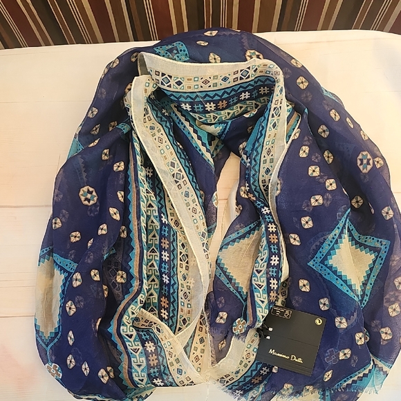 massimo-dutti-accessories-massimo-dutti-blue-and-cream-patterned